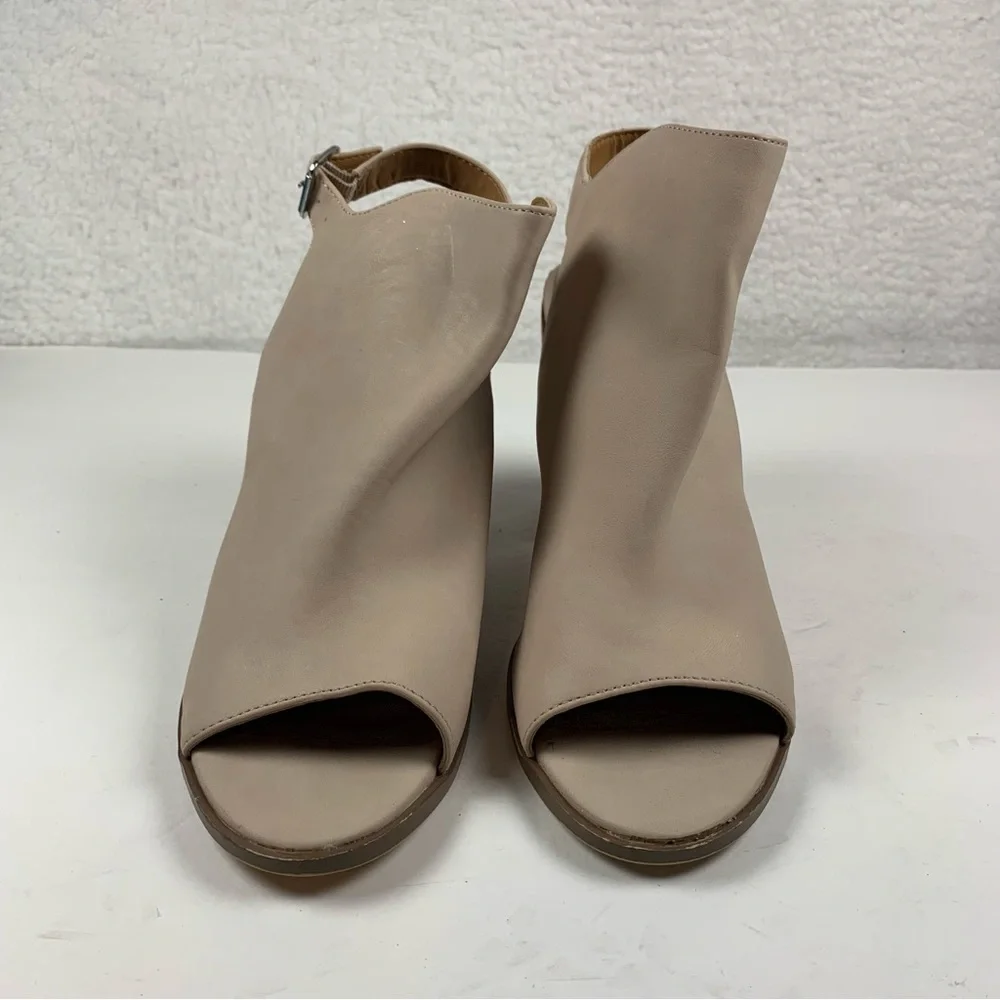 DV Dolce Vita Women's Size 10 Booker Ankle Boot Bootie‎ Open Toe Flaw Mark 7161.